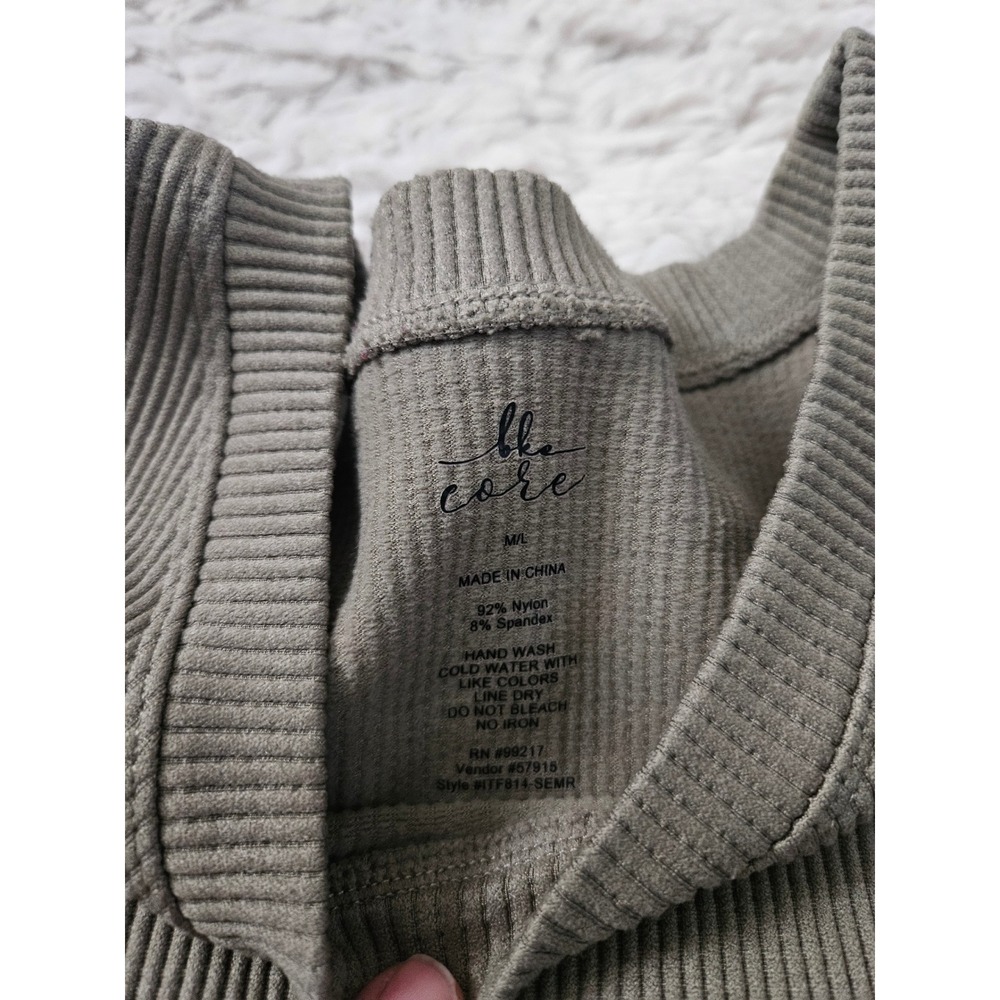 BKE Core Olive Green Ribbed Knit Scoop Neck Seamless Tank Top Size‎ M/L - Picture 3 of 14
